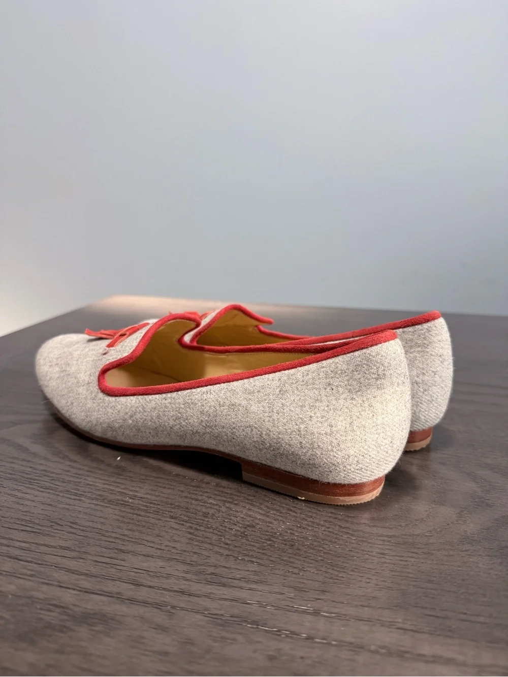 Cole Haan Women’s Tassel Smoking Loafers Gray Wool Red Trim Size 10B